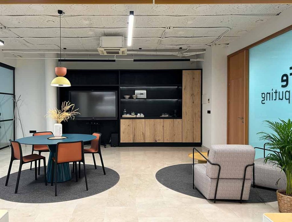 Zona del office para el diseño de oficinas por Arancha mato Interiorismo